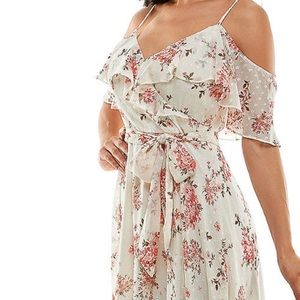 Premier Amour Plus Sleeveless Floral Maxi Dress size 2 fits a 6